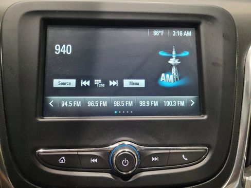 Used 2018 Chevrolet Equinox LS AWD/4WD image 25
