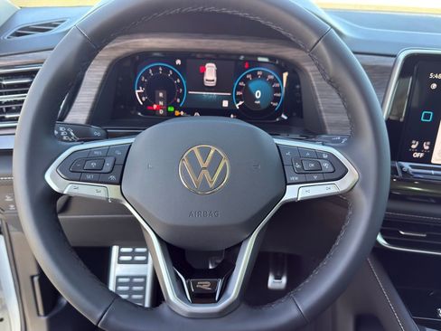 New 2026 Volkswagen Atlas SEL Premium R-Line AWD/4WD image 17
