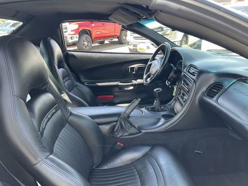 Used 2002 Chevrolet Corvette Convertible w/ Preferred Equipment Group2 RWD image 13