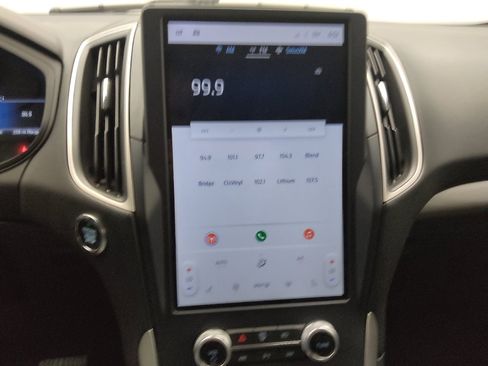 Used 2023 Ford Edge SEL image 25