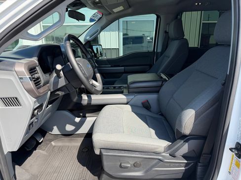 Used 2025 Ford F150 XLT w/ Equipment Group 301A Standard AWD/4WD image 9
