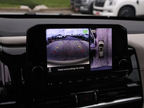 Certified 2025 Nissan Pathfinder SL AWD/4WD image 19