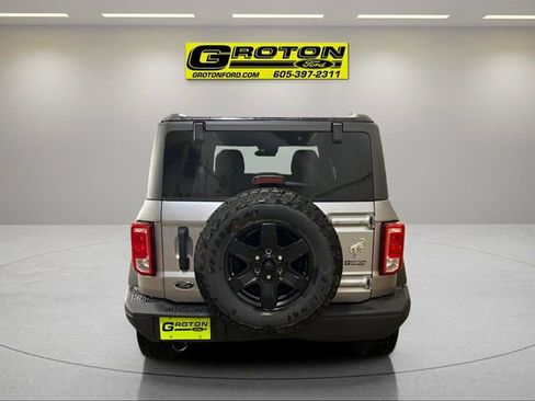 Used 2024 Ford Bronco Black Diamond image 4