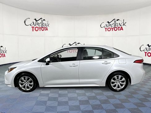 Used 2024 Toyota Corolla LE image 4