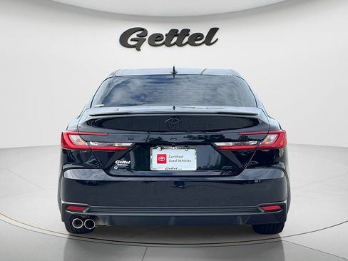 Used 2025 Toyota Camry SE w/ Multimedia Upgrade Package FWD image 6