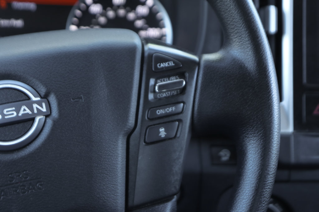 Used 2025 Nissan Frontier SV AWD/4WD image 23