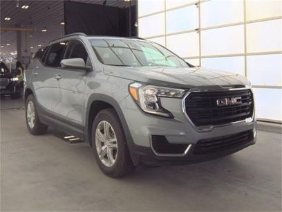 Used 2023 GMC Terrain SLE w/ Driver Convenience Package