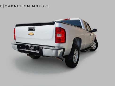 Used 2011 Chevrolet Silverado 1500 W/T image 7