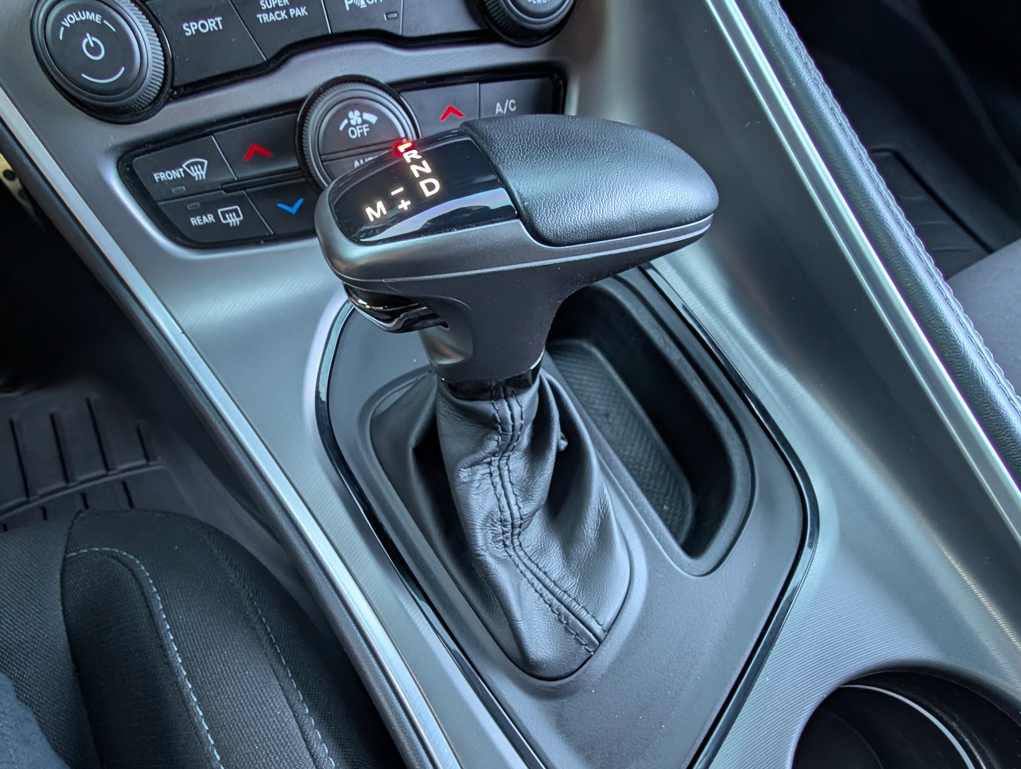 Used 2022 Dodge Challenger R/T RWD image 30