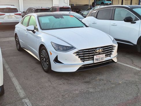 Used 2022 Hyundai Sonata Limited FWD image 2
