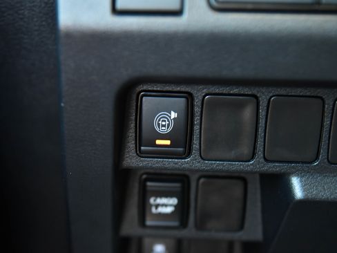 Used 2023 Nissan Frontier Pro-X w/ Technology Package image 31