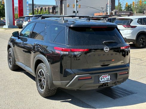Used 2025 Nissan Pathfinder Rock Creek AWD/4WD image 8