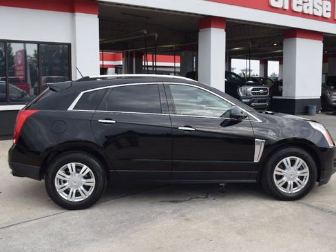 Used 2015 Cadillac SRX Luxury FWD image 3
