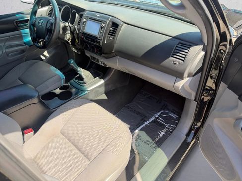 Used 2015 Toyota Tacoma 2WD Access Cab image 22