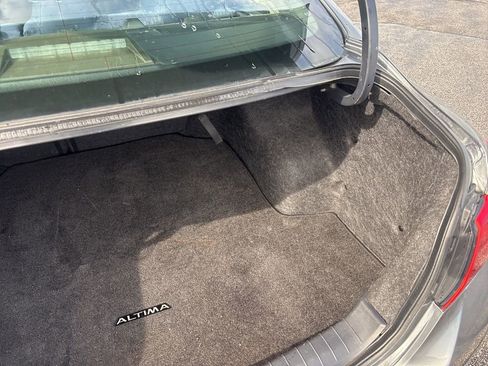 Used 2018 Nissan Altima 2.5 SV image 10