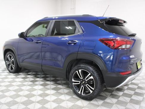 Used 2022 Chevrolet TrailBlazer LT AWD/4WD image 9