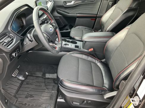 Used 2023 Ford Escape ST-Line w/ Tech Pack #1 AWD/4WD image 13