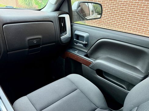 Used 2014 GMC Sierra 1500 SLE w/ SLE Value Package AWD/4WD image 28