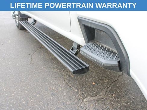 Used 2024 GMC Sierra 3500 Denali w/ Denali Reserve Package image 15