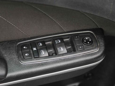 Used 2019 Dodge Charger SXT image 20