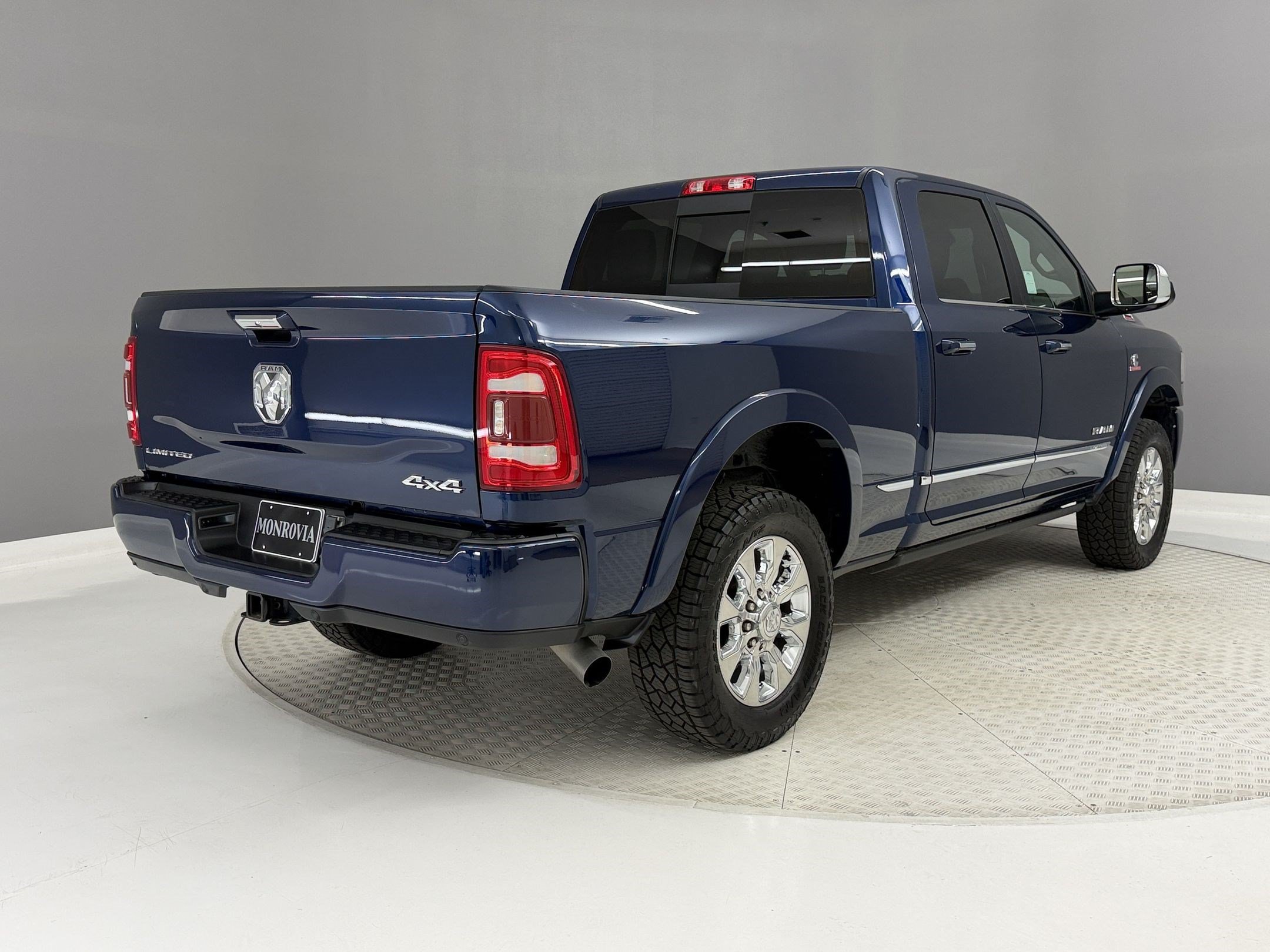 Used 2020 RAM 2500 Limited w/ Safety Group AWD/4WD image 9
