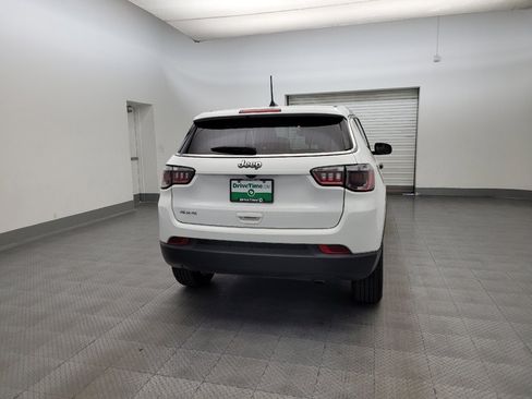 Used 2023 Jeep Compass Sport AWD/4WD image 7