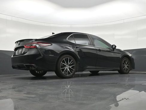 Used 2022 Toyota Camry SE w/ Audio Upgrade Package FWD image 27