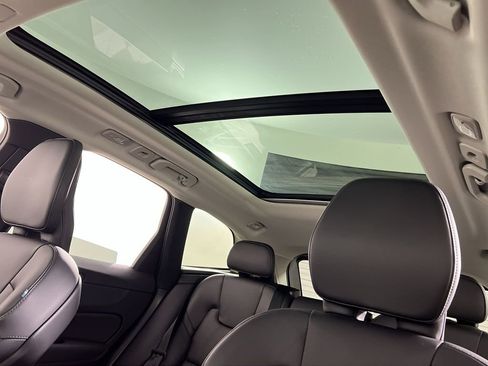 Certified 2025 Volvo XC60 B5 Core w/ Climate Package image 16