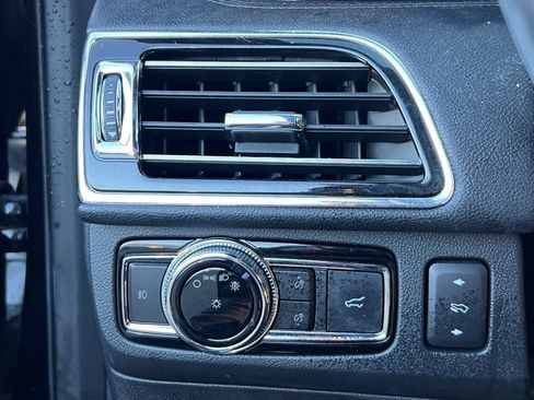 Used 2020 Lincoln Navigator Reserve w/ Luxury Package image 24