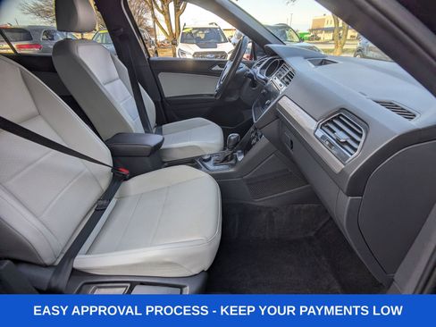 Used 2021 Volkswagen Tiguan SEL AWD/4WD image 11