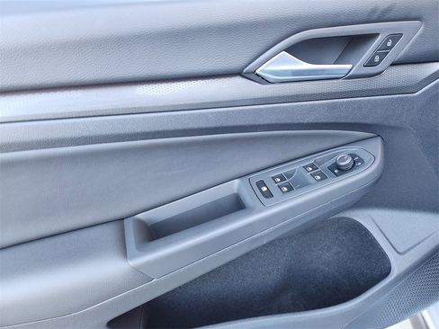 Used 2022 Volkswagen GTI SE image 21