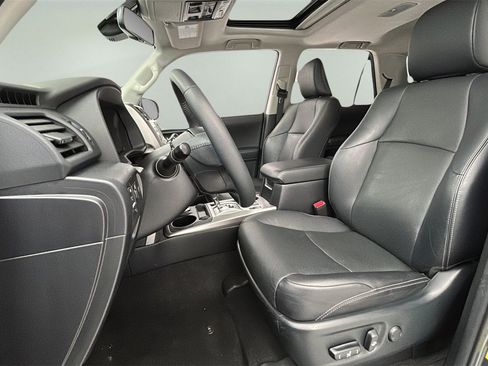 Used 2022 Toyota 4Runner Limited image 14