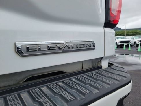 Used 2023 GMC Sierra 1500 Elevation w/ Elevation Premium Package AWD/4WD image 32