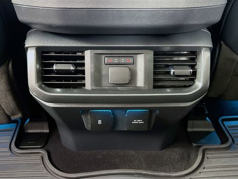 Used 2023 Ford F150 Lariat w/ Equipment Group 502A High AWD/4WD image 27