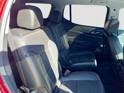 Used 2023 GMC Acadia AT4 w/ Technology Package image 30
