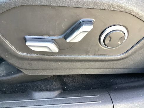 Used 2025 Hyundai Santa Fe SEL AWD/4WD image 18