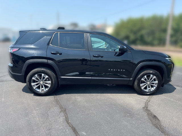 Used 2025 Chevrolet Equinox LT AWD/4WD image 6