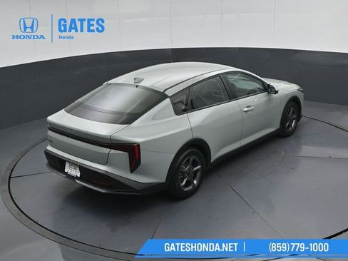 Used 2025 Kia K4 FWD image 39