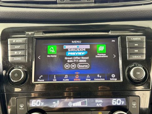 Used 2019 Nissan Rogue SL w/ Premium Package image 15