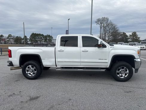 Used 2015 GMC Sierra 2500 SLT w/ Duramax Plus Package image 5