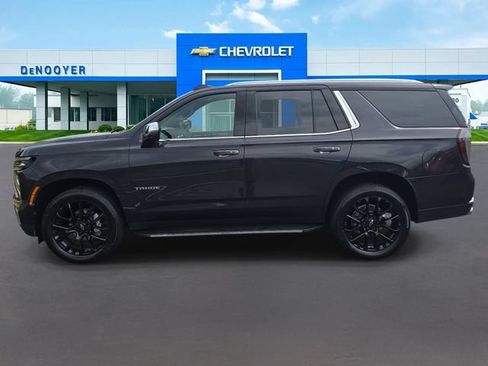 New 2026 Chevrolet Tahoe Premier w/ Sun And Tow Package AWD/4WD image 11