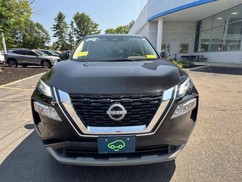 Used 2023 Nissan Rogue SV AWD/4WD image 2