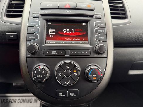 Used 2013 Kia Soul + w/ Audio Pkg image 17