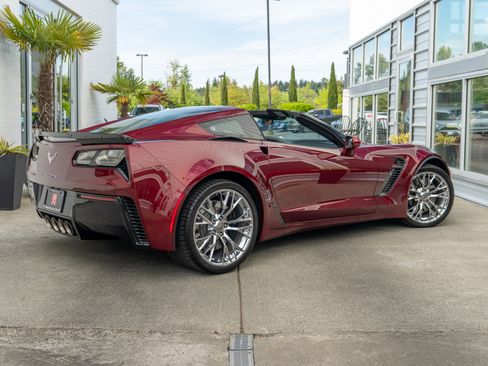 Used 2016 Chevrolet Corvette Z06 w/ 3LZ Preferred Equipment Group RWD image 8
