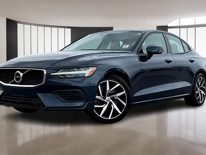 Used 2020 Volvo S60 T5 Momentum