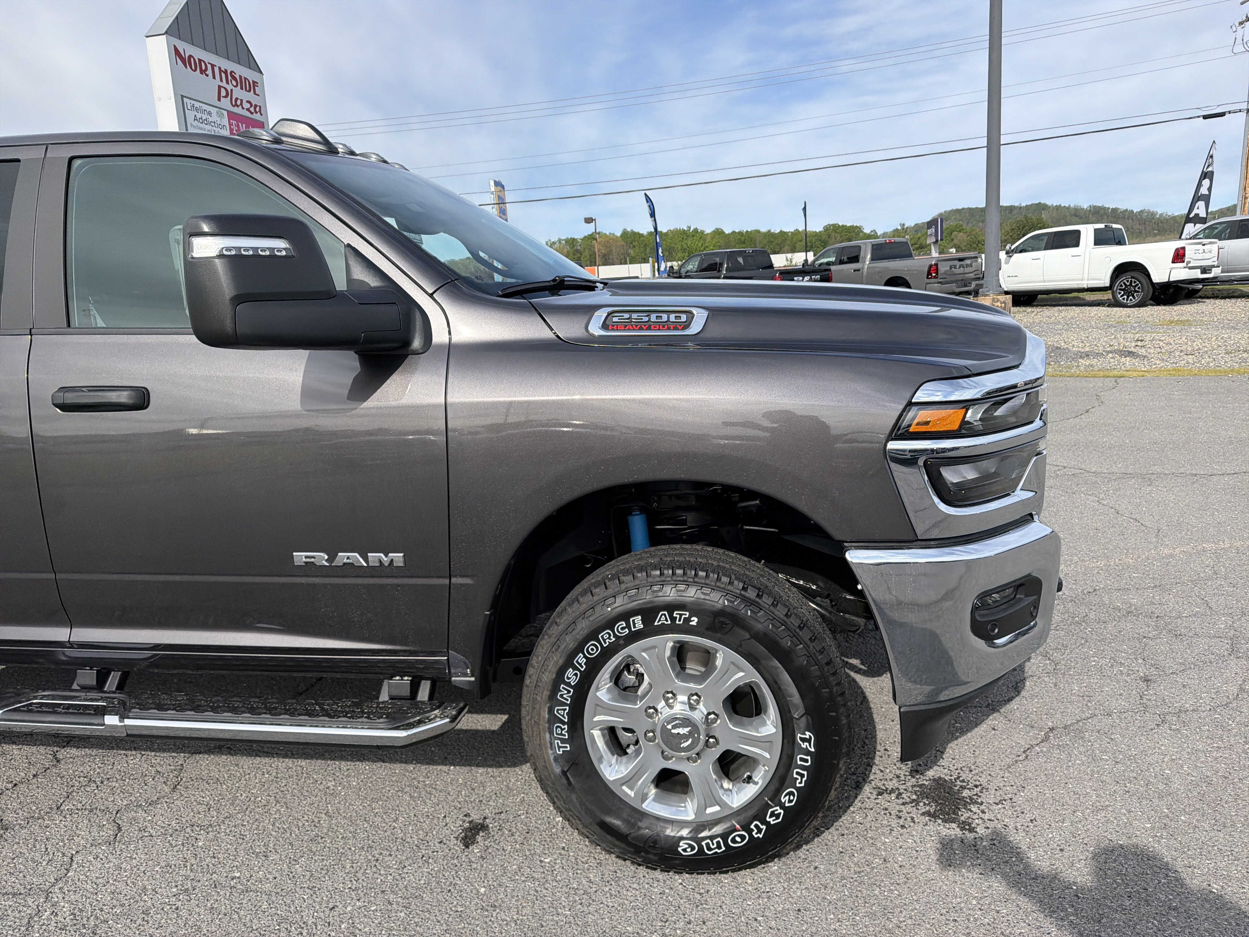 New 2026 RAM 2500 Big Horn AWD/4WD image 4