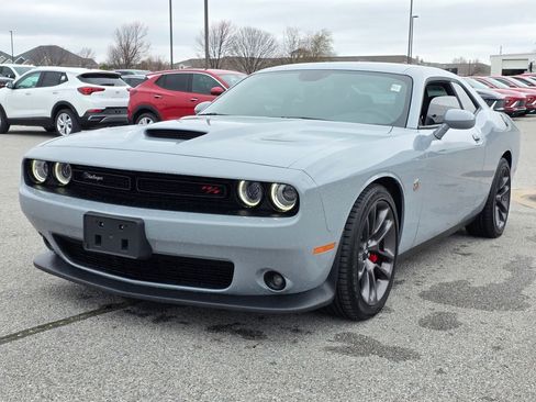 Used 2022 Dodge Challenger R/T Scat Pack w/ Driver Convenience Group image 3