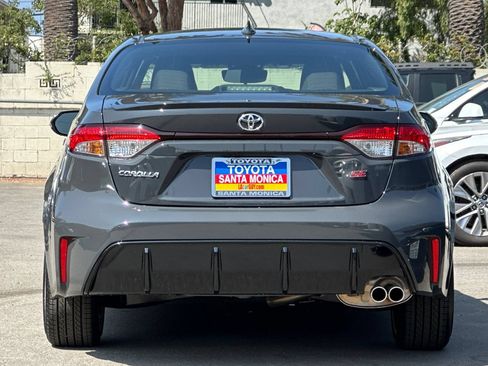 Used 2023 Toyota Corolla SE w/ SE Premium Package FWD image 5
