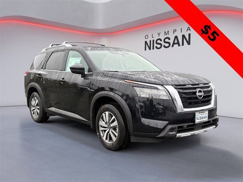 New 2025 Nissan Pathfinder SL image 7