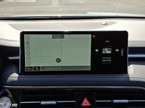 Used 2025 Genesis G70 2.5T image 16